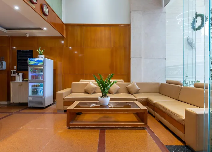 Bin Bin 10 - Mimosa Near Tan Son Nhat Airport